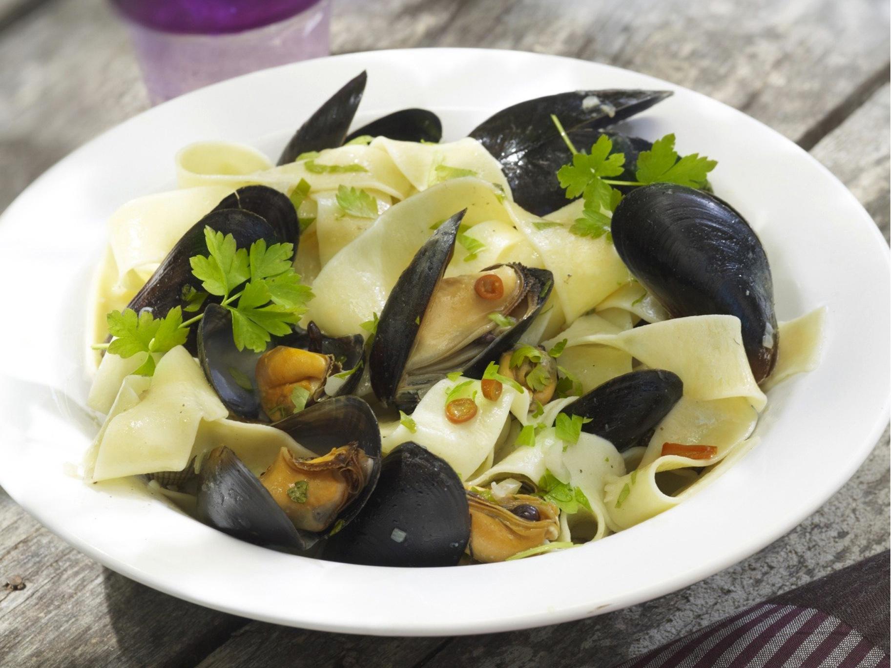 Pappardelle vongole met mosselen